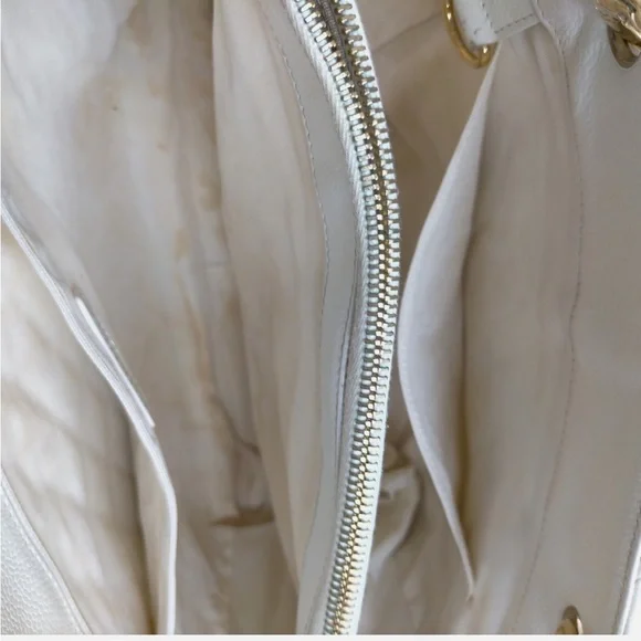 CHANEL Grand Shopping Tote GST White Caviar Leather with 24K Gold Hardware - Picture 13 of 14